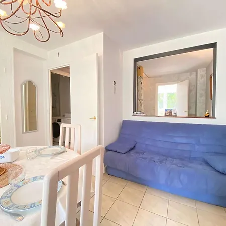 La Petite Bretonnière, T2 - Et Commerces à Proximité - - Lb180-001 Appartement *