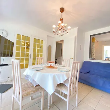 La Petite Bretonnière, T2 - Et Commerces à Proximité - - Lb180-001